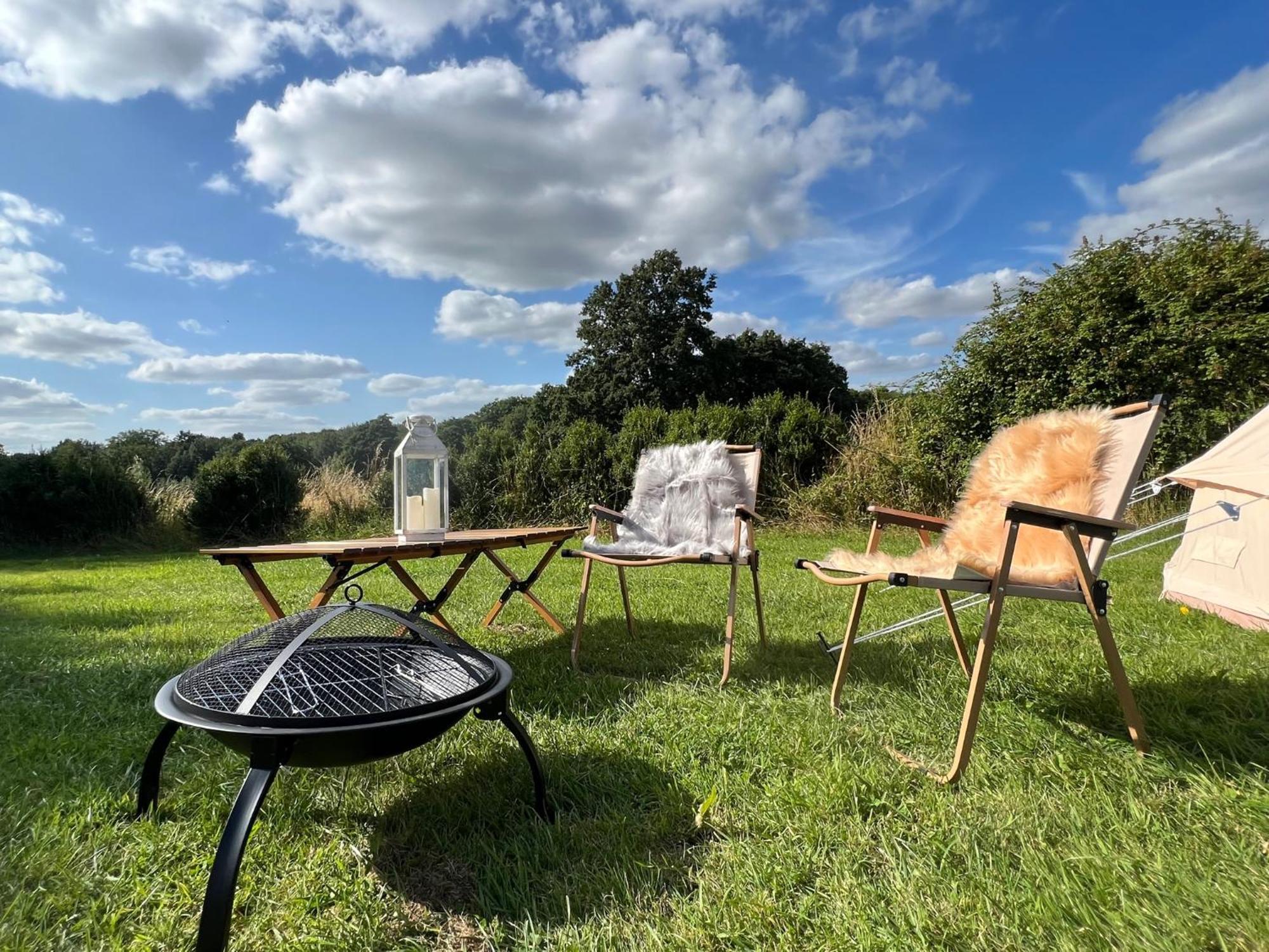 Bell Tent 4m Fossewold Farm