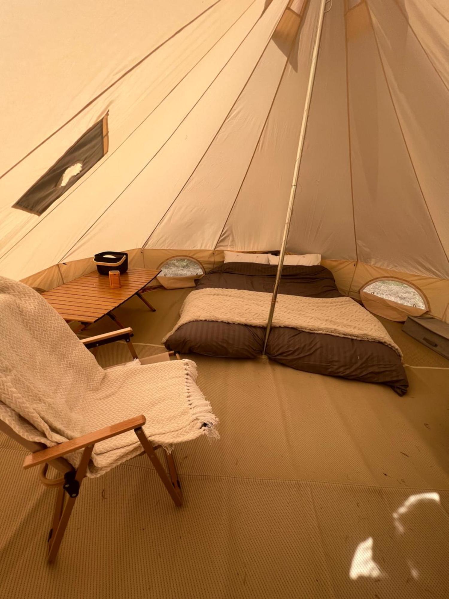 Bell Tent 4m Fossewold Farm Campsite *